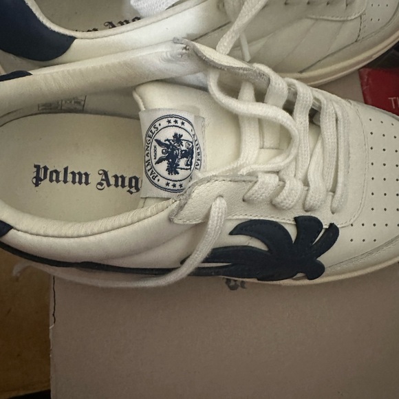 Dolce & Gabbana Monogram Black and Gray Sneakers - Picture 5 of 6